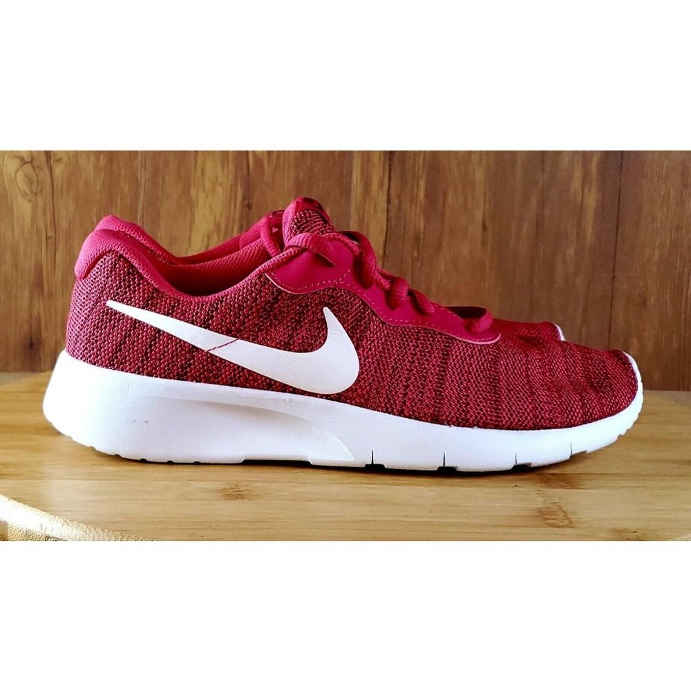 Nike Tanjun GS Rush Kids Girls Running Training Shoes Pink White Red Size 6.5 Y